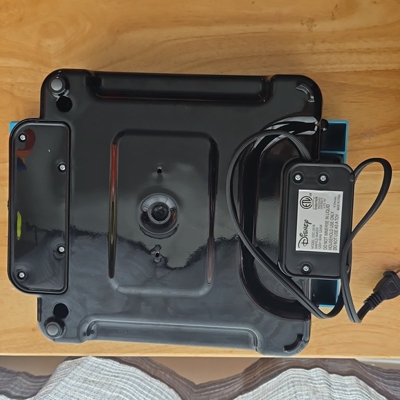 DISNEY Waffle maker - Picture 3 of 4